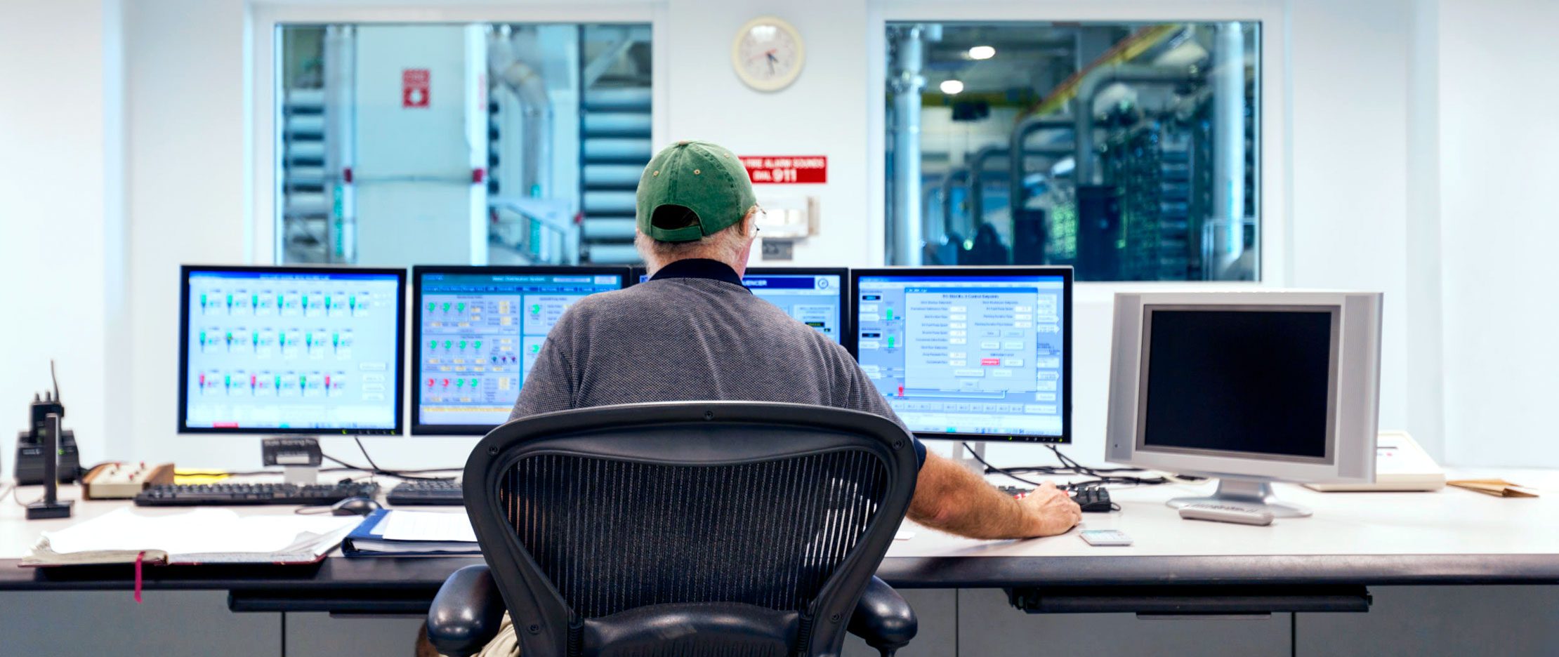 Smart Process Control Systems and Real-Time Monitoring: The Backbone of Modern Total Plant Automation